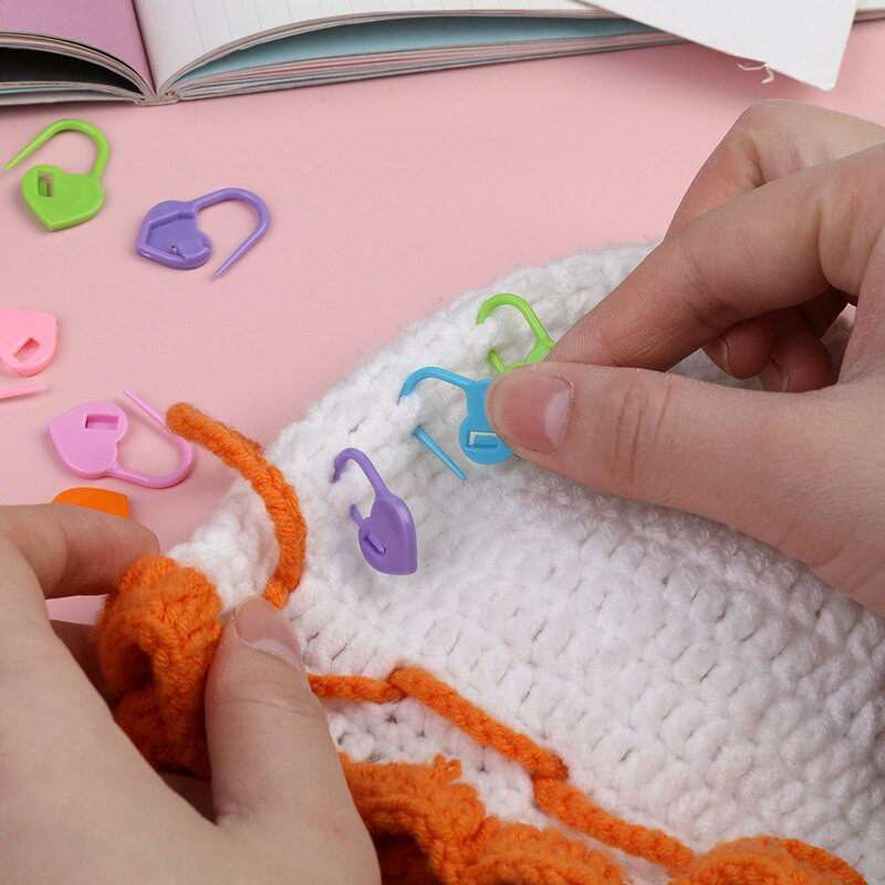 RORGETO 20 τμχ. Χαριτωμένη πλαστική ρητίνη μικτού χρώματος Μικρό κλιπ που κλειδώνει Μαρκαδόροι βελονιάς Κροσέ Μάνταλο Εργαλεία πλεξίματος Γάντζος κλιπ βελόνας