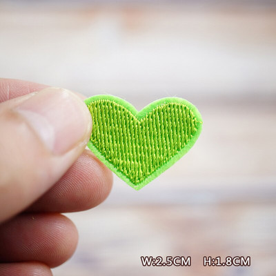 Boja Srce Plavo Zeleno Bijelo Crno Uradi sam zakrpe Vez za majice Peglanje na aplikacijama Odjeća Traperice Naljepnice Bedževi Parche