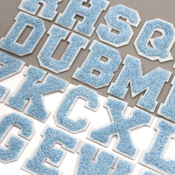 Кръпки със сини шенилни букви върху дрехи Английска азбука Кръпка за бродерия с ютия за чанти, рокли, дънки Направи си сам име 1 бр. 50 мм