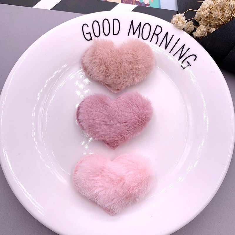 30 buc/lot 5*4 cm aplicații căptușite în formă de inimă de pluș pentru decorarea căptușelii accesorii de păr lucrate manual