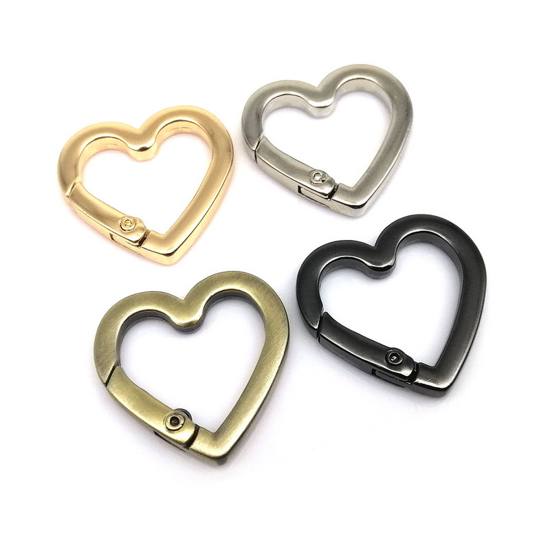 Σχήμα καρδιάς Ανοιξιάτικη πύλη O Δαχτυλίδι Ανοιγόμενη δερμάτινη τσάντα τσάντα λουράκι αγκράφα Σύνδεση μπρελόκ Κρεμαστό μπρελόκ με κούμπωμα κούμπωμα