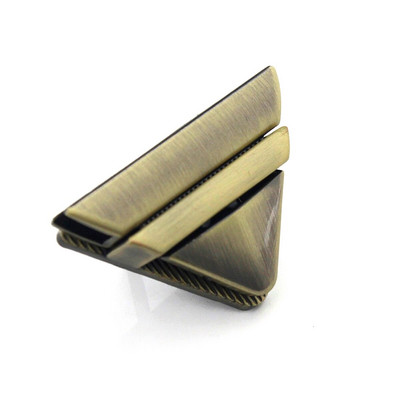 1kom Metalni trokut Press Lock Modni prekidač Brava za DIY torbicu Torbica Torbica Prtljaga Hardver Zatvaranje torbe Dijelovi Dodaci