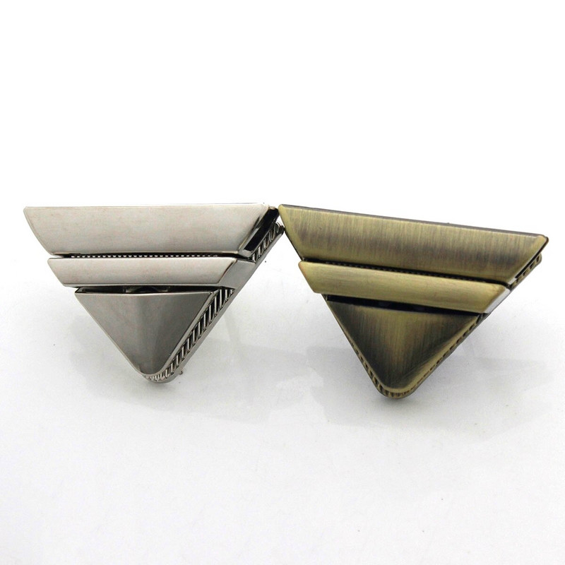 1kom Metalni trokut Press Lock Modni prekidač Brava za DIY torbicu Torbica Torbica Prtljaga Hardver Zatvaranje torbe Dijelovi Dodaci