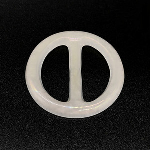 1 kom/lot Veleprodajni modni unutarnji promjer 2,4 podesivi kopčana vrpca zakopčana odjeća u kutu za odlaganje kopča za majicu s kopčom