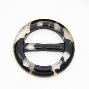 1 kom/lot Veleprodajni modni unutarnji promjer 2,4 podesivi kopčana vrpca zakopčana odjeća u kutu za odlaganje kopča za majicu s kopčom