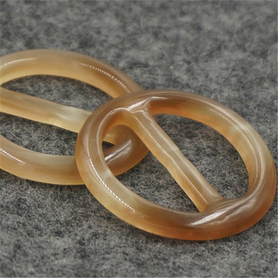 1 kom/lot Veleprodajni modni unutarnji promjer 2,4 podesivi kopčana vrpca zakopčana odjeća u kutu za odlaganje kopča za majicu s kopčom