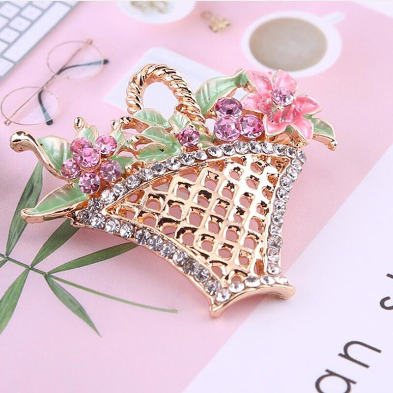 Sagė Moteriškas gėlių krepšelis tuščiaviduris spalvotas deimantinis sulaikantis galvanizuojantis sagė Paprastas perlinis drabužis su segės smeigtuku