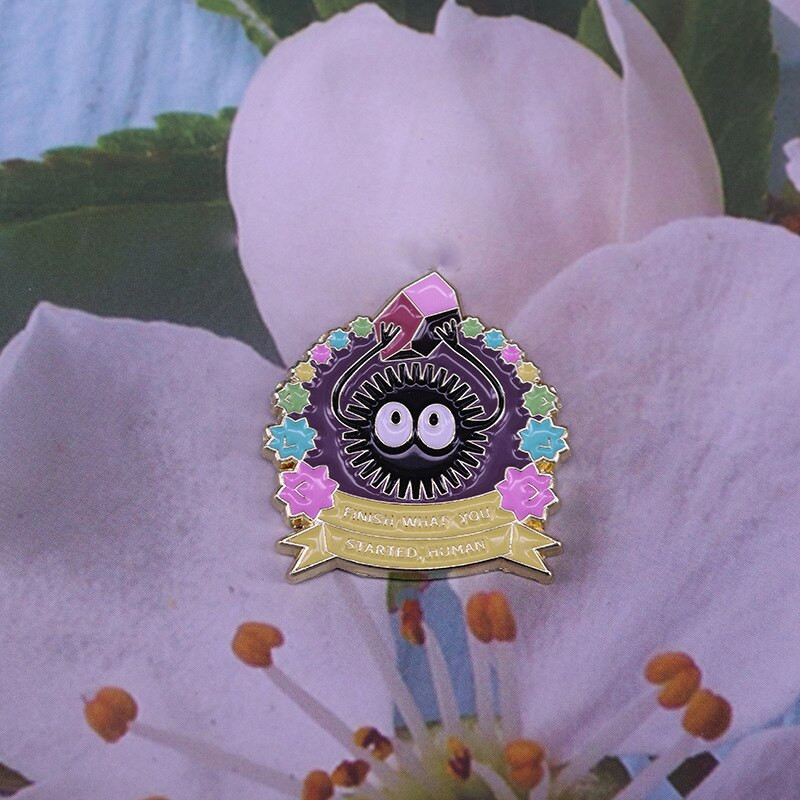 C2582 Broševi za anime filmove za odjeću Igle za revere Slatke stvari Emajlirana igla Japanski anime broš Ženske ruksake Dekoracija Poklon