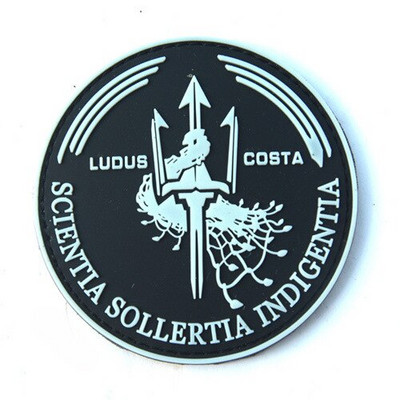 PVC Glue Drop Stampludus Costa ODA516 Punisher P40 WarHawk 1911 Vintage Firepower Patch Badge Acrilic Badges Epolet Patchs