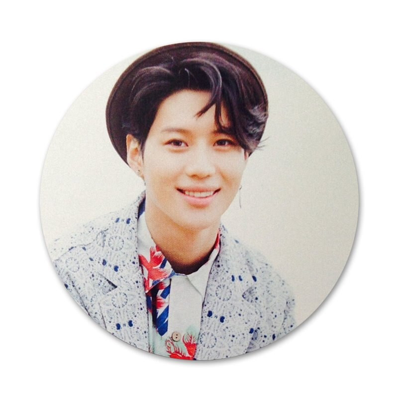 58 mm KPOP SHINee Taemin ikone igle broševi za ukrase znački metalne značke za ukrašavanje ruksaka