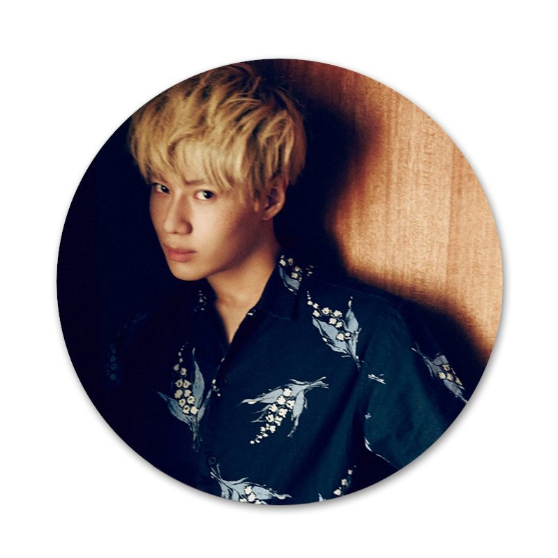 58 mm KPOP SHINee Taemin ikone igle broševi za ukrase znački metalne značke za ukrašavanje ruksaka