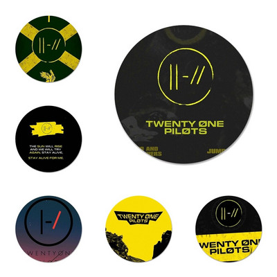 58 χιλιοστά Twenty One Pilots Icons Καρφίτσες Διακοσμητικό σήμα Καρφίτσες Μεταλλικές κονκάρδες για διακόσμηση σακιδίου πλάτης