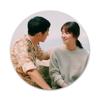 58mm laul kdrama Yoo Si Jin of the sun Ikoonid Nööpnõelad Märgi kaunistus Prossid Metallist märgid riiete jaoks Seljakoti kaunistus