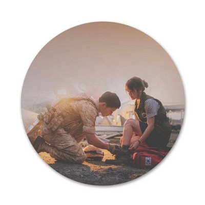 58mm laul kdrama Yoo Si Jin of the sun Ikoonid Nööpnõelad Märgi kaunistus Prossid Metallist märgid riiete jaoks Seljakoti kaunistus