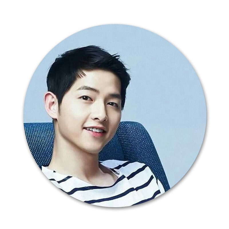 58mm laul kdrama Yoo Si Jin of the sun Ikoonid Nööpnõelad Märgi kaunistus Prossid Metallist märgid riiete jaoks Seljakoti kaunistus