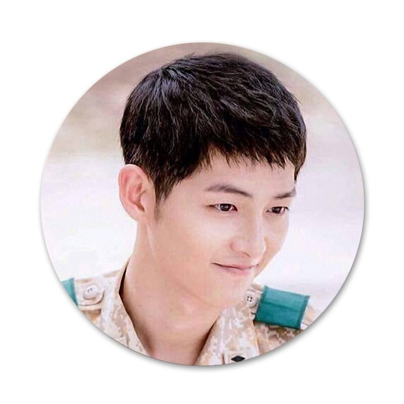 58mm laul kdrama Yoo Si Jin of the sun Ikoonid Nööpnõelad Märgi kaunistus Prossid Metallist märgid riiete jaoks Seljakoti kaunistus