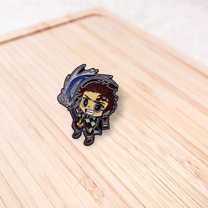 C1545 Χαριτωμένη καρφίτσα από σμάλτο Ιαπωνικά σήματα Manga Demon Slayer σε καρφίτσες πλάτης πέτο Γυναικεία αξεσουάρ Anime καρφίτσας