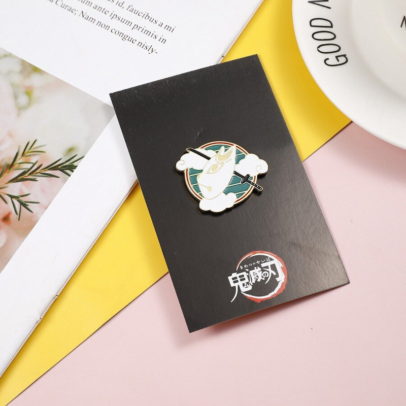 Japán anime tű Demon Slayer és Jujutsu Kaisen új népszerű kétdimenziós rajongók a csöpögő fém bross körül