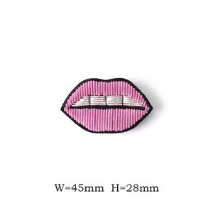 Käsitsi tikitud huule/ümbriku/vihmavarju märgid Käepaela aplikatsioon mantli pükste koti prossi jaoks