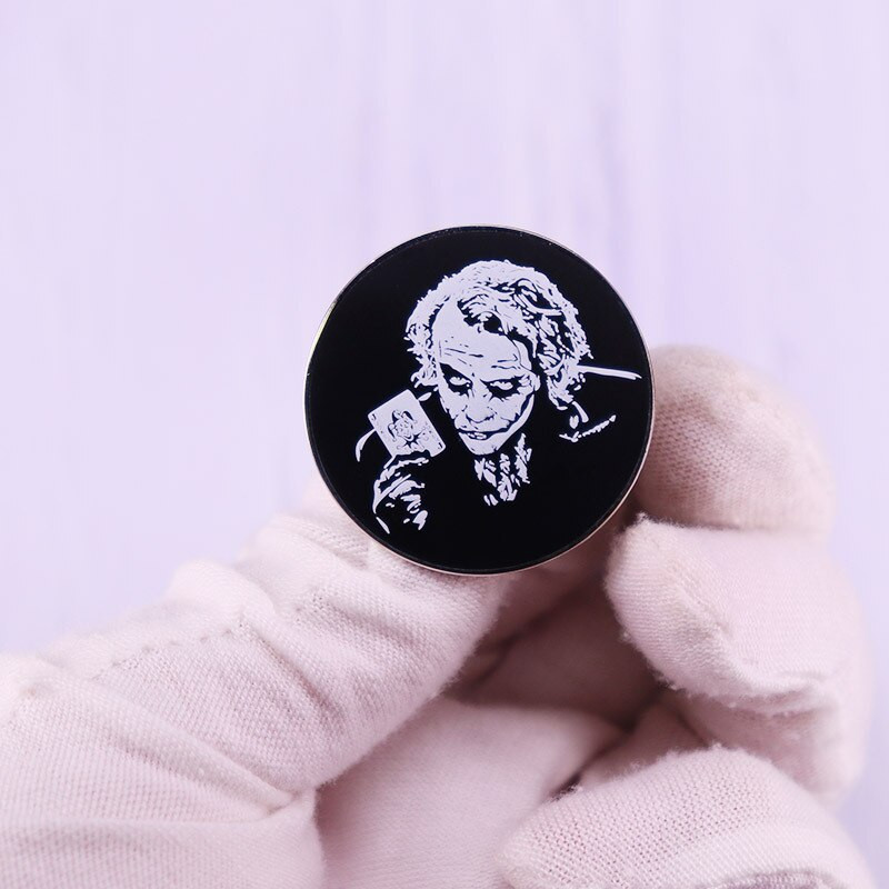 C2023 Horror Halloweeni klouni emailiga nööpnõelad pross, mis kogub rinnamärke, meeste naiste, moeehteid, kingitusi