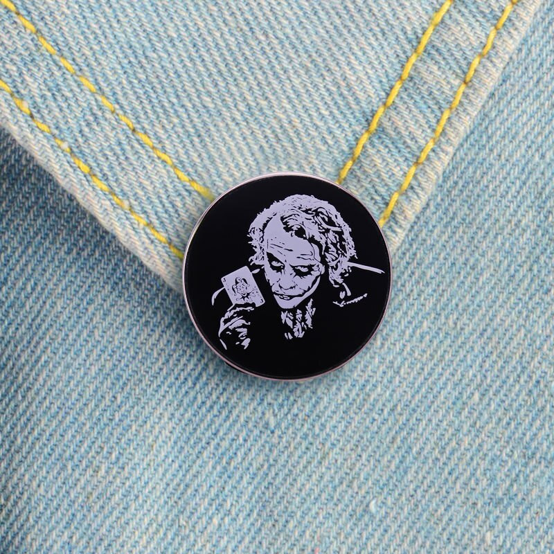 C2023 Horror Halloweeni klouni emailiga nööpnõelad pross, mis kogub rinnamärke, meeste naiste, moeehteid, kingitusi