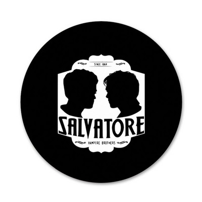 Upírske denníky Salvatore 1864 Ikony Špendlíky Odznak Dekorácia Brošne Kovové Odznaky na Oblečenie Dekorácia Batohu 58 mm