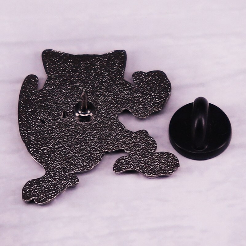 AD2072 Anime märgi emailnõelad riiete jaoks Märgid seljakotil reväärinõelte kaunistus Kingitused naistele Ehted Aksessuaarid