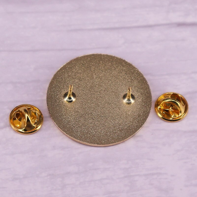 C1962 Mielas Gigi Kepėjas kietas emalio smeigtukas Animaciniai filmai Gyvūnų sagė Anime Kiki pristatymo paslaugos Kolekcionuojamas ženklelis Dovana