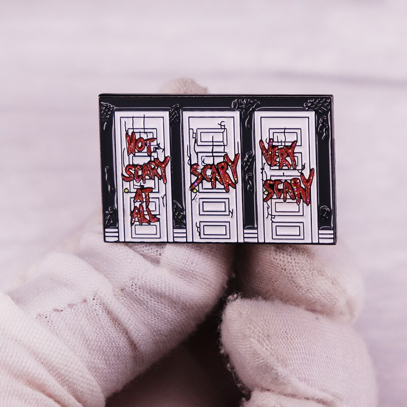 AD1736 Horor Film Emajl Broš za igle za šešire Metalni ženski broševi na odjeći Značka za ruksak Nakit Dodaci