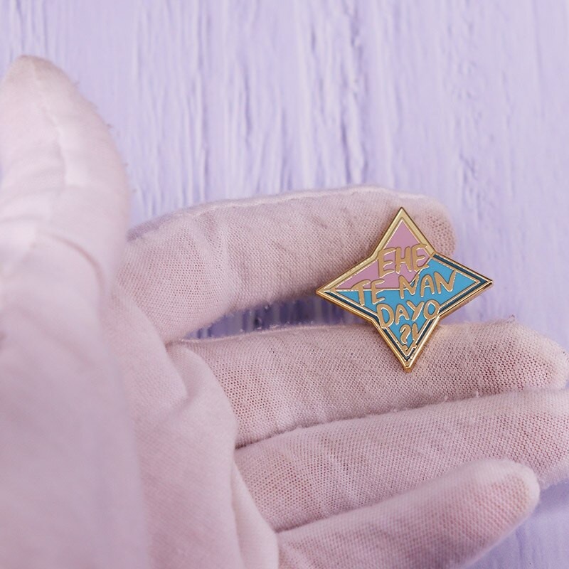 C2058 Genshin Impact Animal Armsad asjad emailnõelad Märgid seljakotil Anime pross Reväärinõelad Ehted Aksessuaarid Pühadekingitus