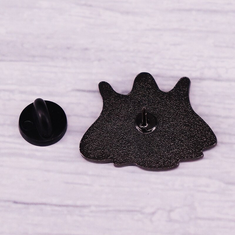 C1684 Ljubičasti duh Halloween broš za značke za odjeću s dodacima za iglice za anime za nakit Poklon Manga značka za ruksak