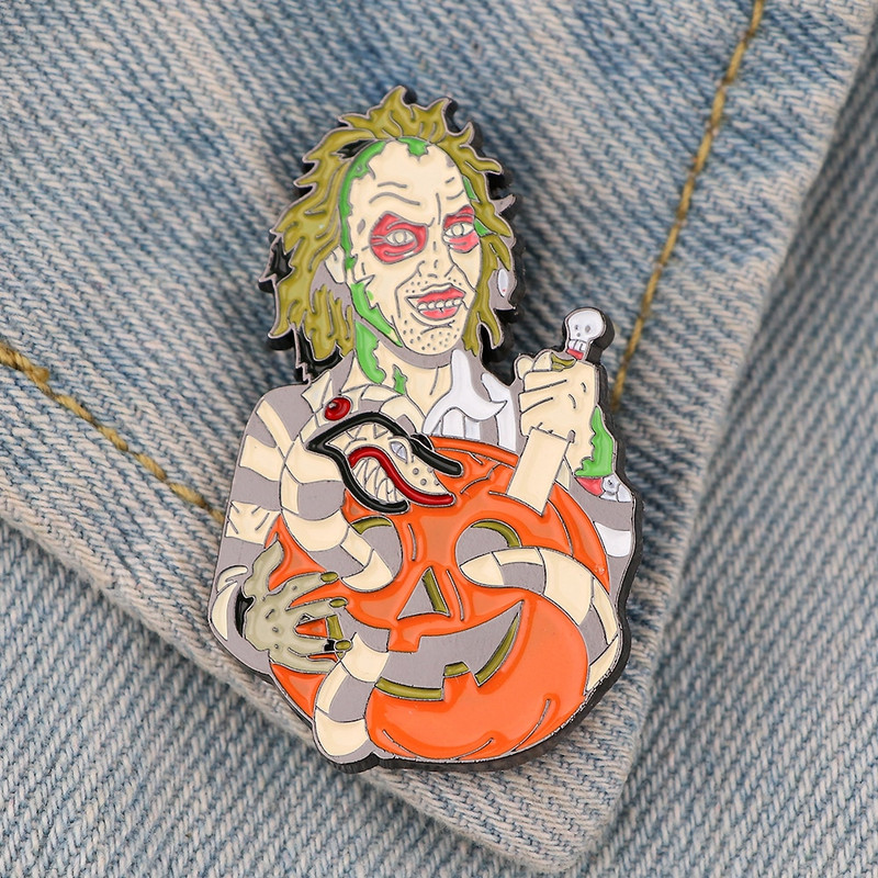 AD1271 Desen animat Halloween Insigne anime japoneze Ace emailate Brose personalizate Ace de rever pentru rucsacuri Decorare Accesorii de bijuterii