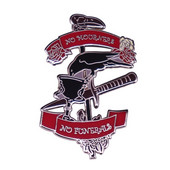 C1677 Crow Movie emailiga nööpnõel, märk Dekoratiivne riietus märk reväärinõelad pross Ehted portfell seljakoti tarvikud