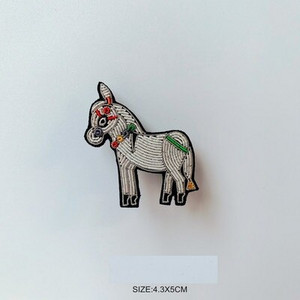 Uradi sam nove visokokvalitetne 3D ručno vezene bedževe, glava ptice, paunovo pero, aplikacija za narukvicu za kaput, broš na hlače