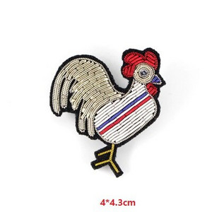 Uradi sam nove visokokvalitetne 3D ručno vezene bedževe, glava ptice, paunovo pero, aplikacija za narukvicu za kaput, broš na hlače