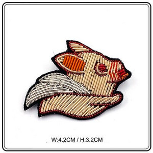 Uradi sam nove visokokvalitetne 3D ručno vezene bedževe, glava ptice, paunovo pero, aplikacija za narukvicu za kaput, broš na hlače