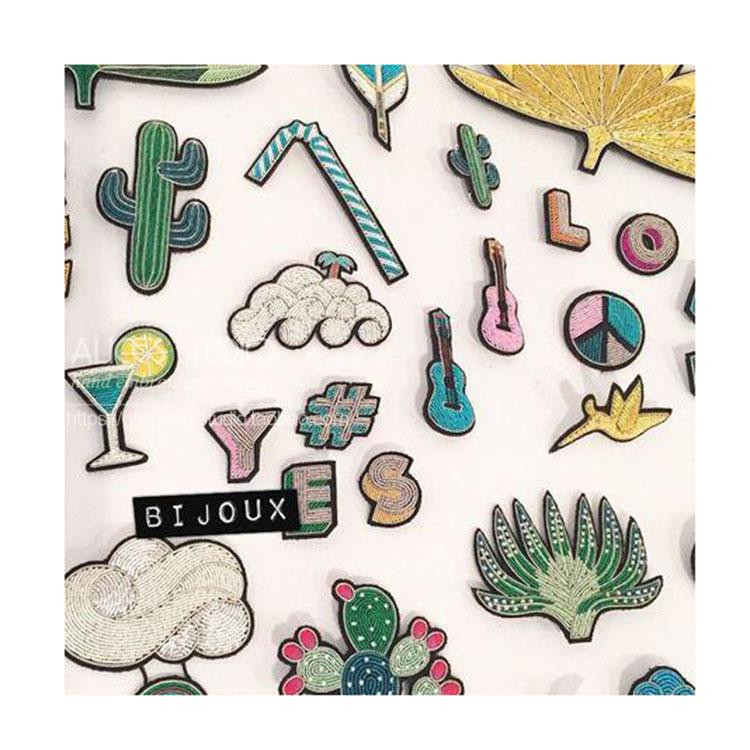 Uradi sam nove visokokvalitetne 3D ručno vezene bedževe, glava ptice, paunovo pero, aplikacija za narukvicu za kaput, broš na hlače