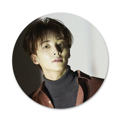 Sedemnásť jeonghan Odznak Brošňa Špendlíky Doplnky Na Oblečenie Batoh Dekorácia Darček 58mm