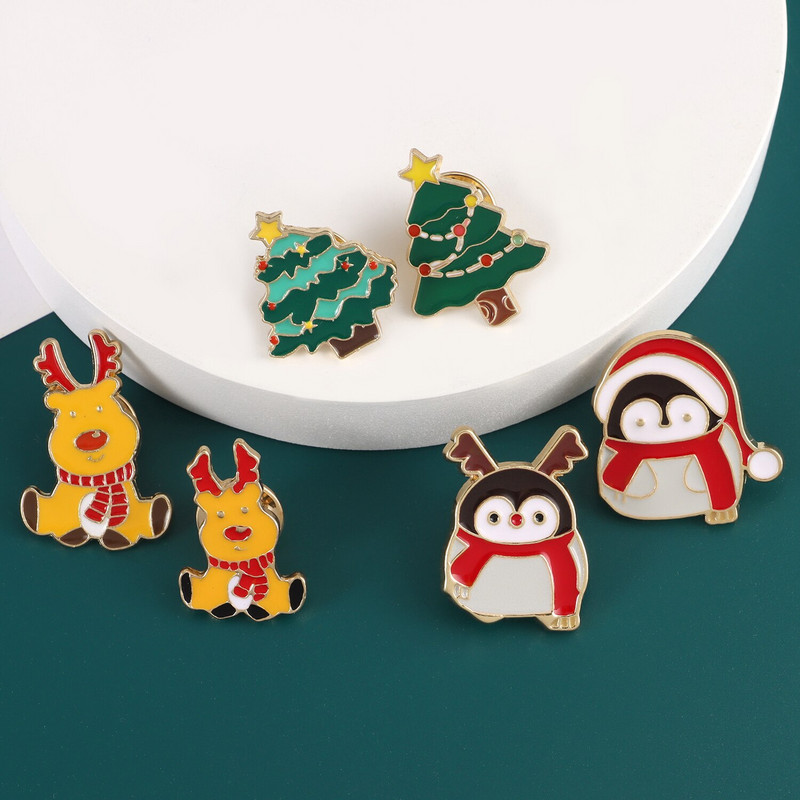 Χριστουγεννιάτικο σμάλτο καρφίτσα Άγιος Βασίλης Καμπάνες Άλκες Χιονάνθρωπος Χριστουγεννιάτικο δέντρο Μεταλλικές καρφίτσες Σήματα για γυναίκες Άνδρες Παιδικά δώρα Χριστουγεννιάτικο πάρτι