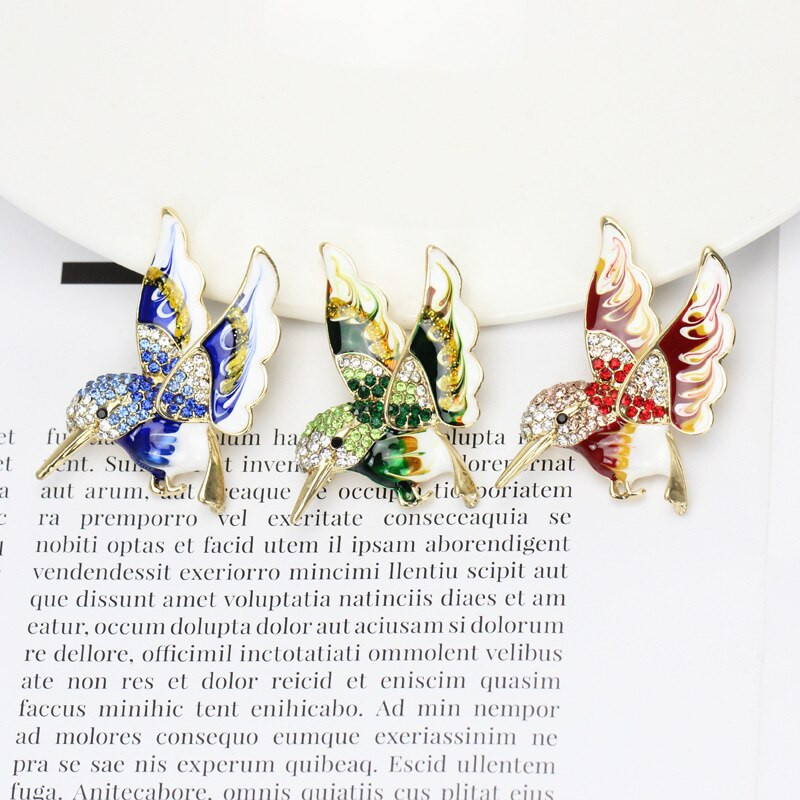 Broșe de păsări mici din zircon, nou sosire, pentru femei, broșă drăguță cu pasăre colibri, ace de culoare aurie, bijuterii animale, ornament de haină cadou