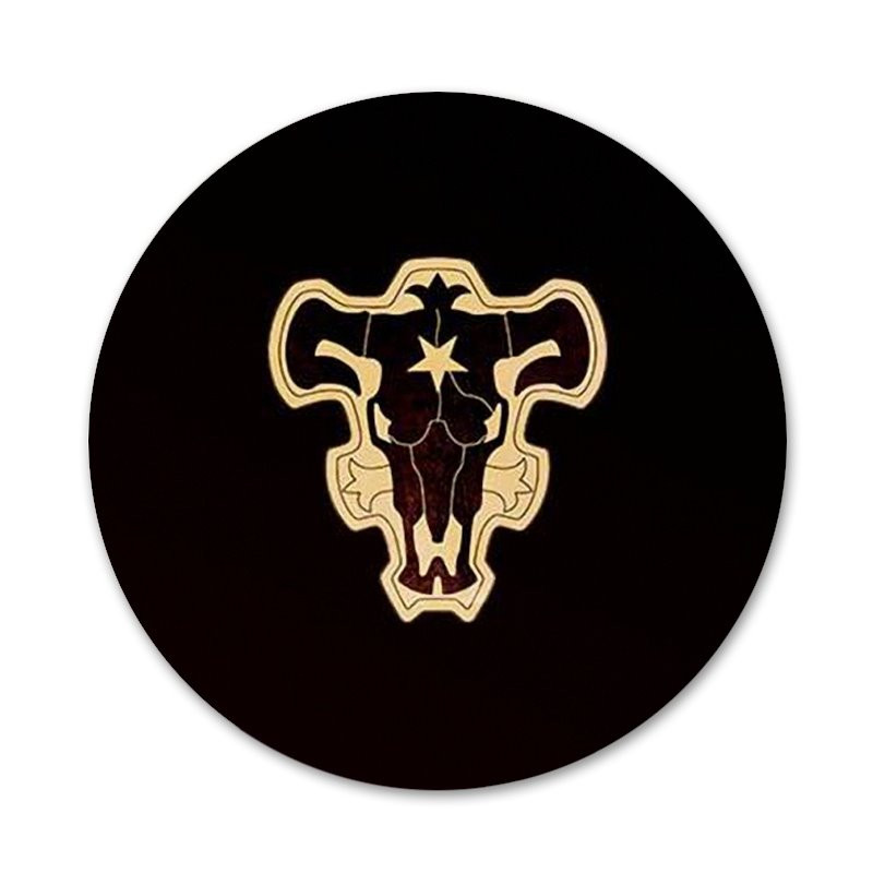 58 mm Anime musta ristiku ikoonid nööpnõelad märgi kaunistus prossid metallist märgid riiete jaoks seljakoti kaunistus