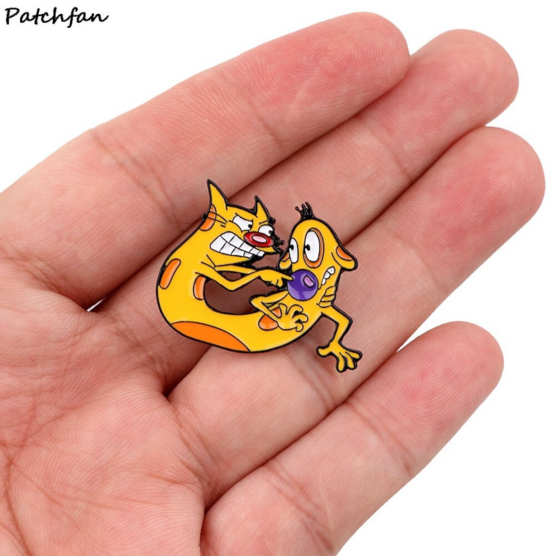 AD755 Patchfan Funny Cat Animals Μεταλλικές καρφίτσες Καρφίτσες από σμάλτο για γυναίκες Ανδρικές καρφίτσες σακίδιο πλάτης καρφίτσα τζιν Καρφίτσα μόδας σκύλου