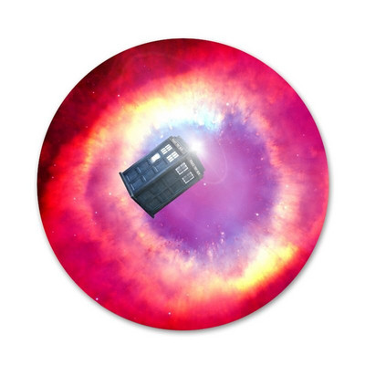 Tardis Doctor Dr Who politseikarbi ikoonid nööpnõelad märkide kaunistus prossid metallist märgid riiete jaoks seljakoti kaunistus