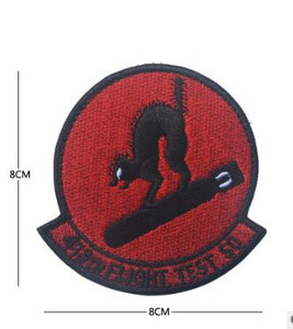 Νέα / Κεντημένη στρατιωτική σειρά θαυμαστών / Διάβολος / Καουμπόισσα / Μοίρα δοκιμών πτήσης / Κεφάλαιο Big Strategic Morale Badge