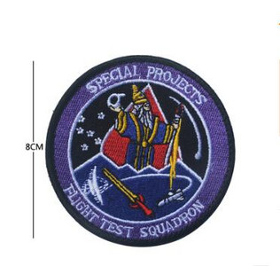 Νέα / Κεντημένη στρατιωτική σειρά θαυμαστών / Διάβολος / Καουμπόισσα / Μοίρα δοκιμών πτήσης / Κεφάλαιο Big Strategic Morale Badge