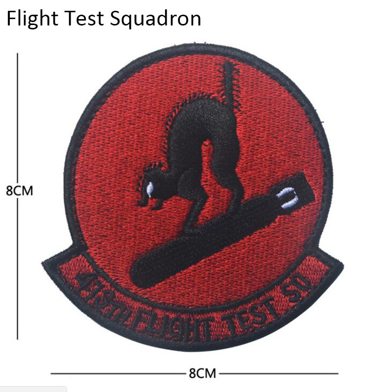 Νέα / Κεντημένη στρατιωτική σειρά θαυμαστών / Διάβολος / Καουμπόισσα / Μοίρα δοκιμών πτήσης / Κεφάλαιο Big Strategic Morale Badge