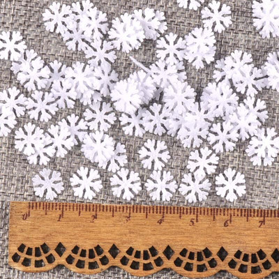 100 τεμ/παρτίδα Mix απλικέ πολυεστερική τσόχα τεχνητό αυτοκόλλητο με νιφάδες χιονιού Μη υφασμένα μπαλώματα για χριστουγεννιάτικη διακόσμηση