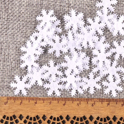 100 τεμ/παρτίδα Mix απλικέ πολυεστερική τσόχα τεχνητό αυτοκόλλητο με νιφάδες χιονιού Μη υφασμένα μπαλώματα για χριστουγεννιάτικη διακόσμηση