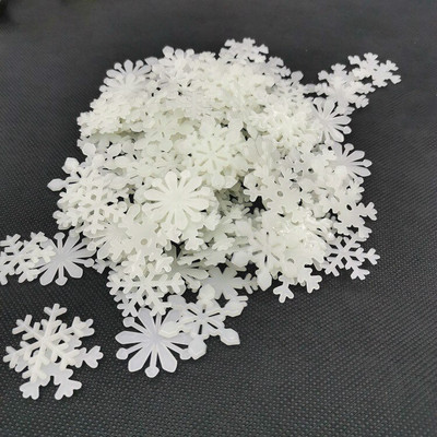 50 ks Svietiace snehové vločky Nástenná nálepka Zimné Ľadové kráľovstvo Party DIY Ozdoby Vianočné dekorácie pre domácnosť Navidad Falošný sneh Dekorácia