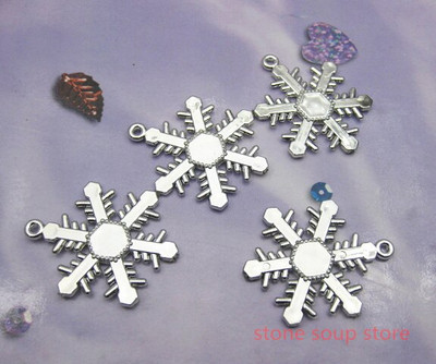 24 τμχ Πλαστικές νιφάδες χιονιού Χριστουγεννιάτικο μενταγιόν Διακοσμητικό χειροτεχνία Diy αξεσουάρ Χρυσό Ασημί Λευκό Snowflake 3,8cm